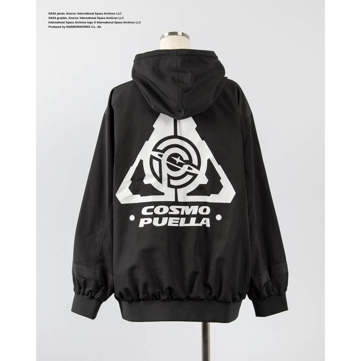 ウマ娘 NASA コスモピュエラ シェルパーカー　Lサイズ 黒色　新品未開封 NASA｜宇宙走娘＜コスモピュエラ＞オリジナル シェルパーカー(ウマ娘