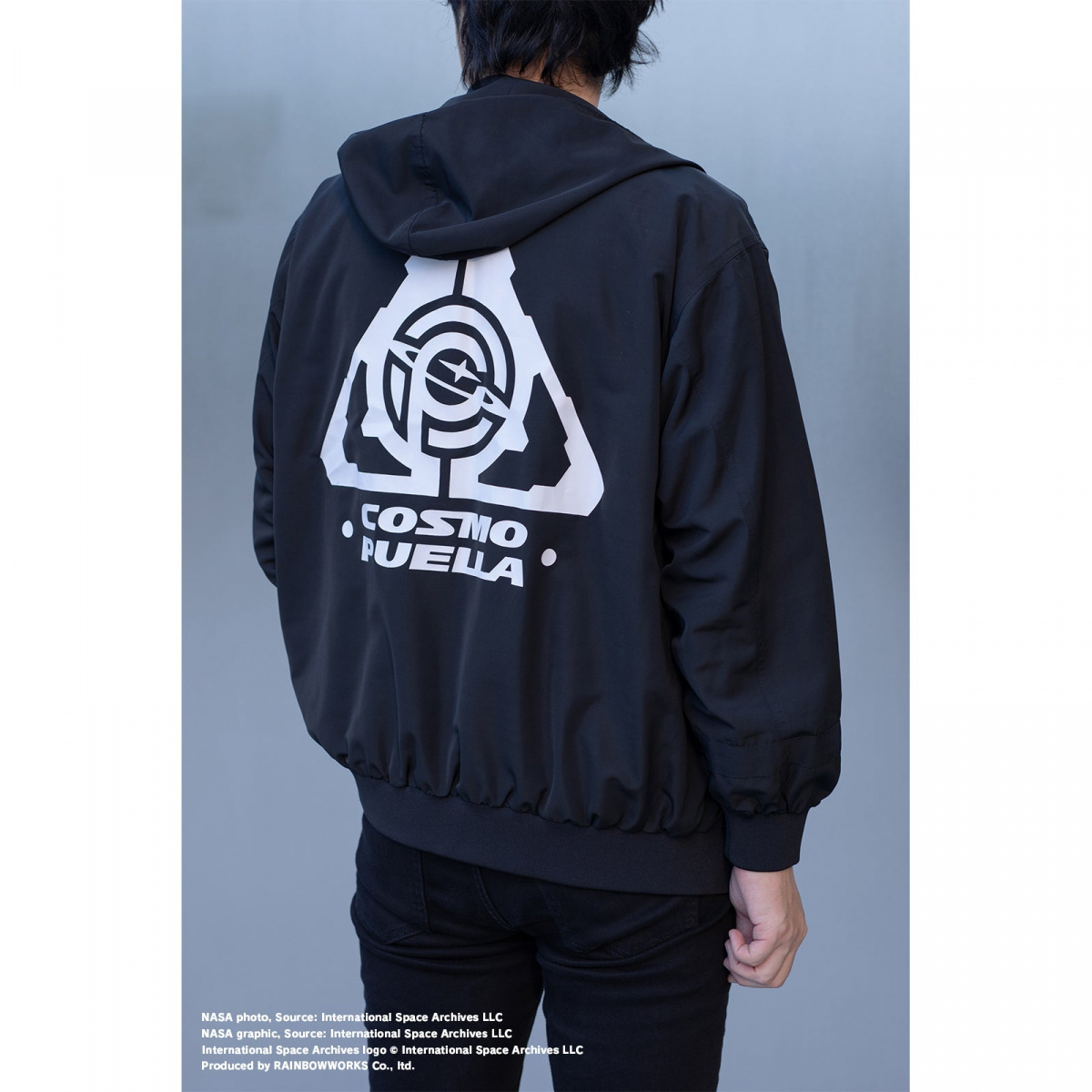 ウマ娘 NASA コスモピュエラ シェルパーカー　Lサイズ 黒色　新品未開封 NASA｜宇宙走娘＜コスモピュエラ＞オリジナル シェルパーカー(ウマ娘