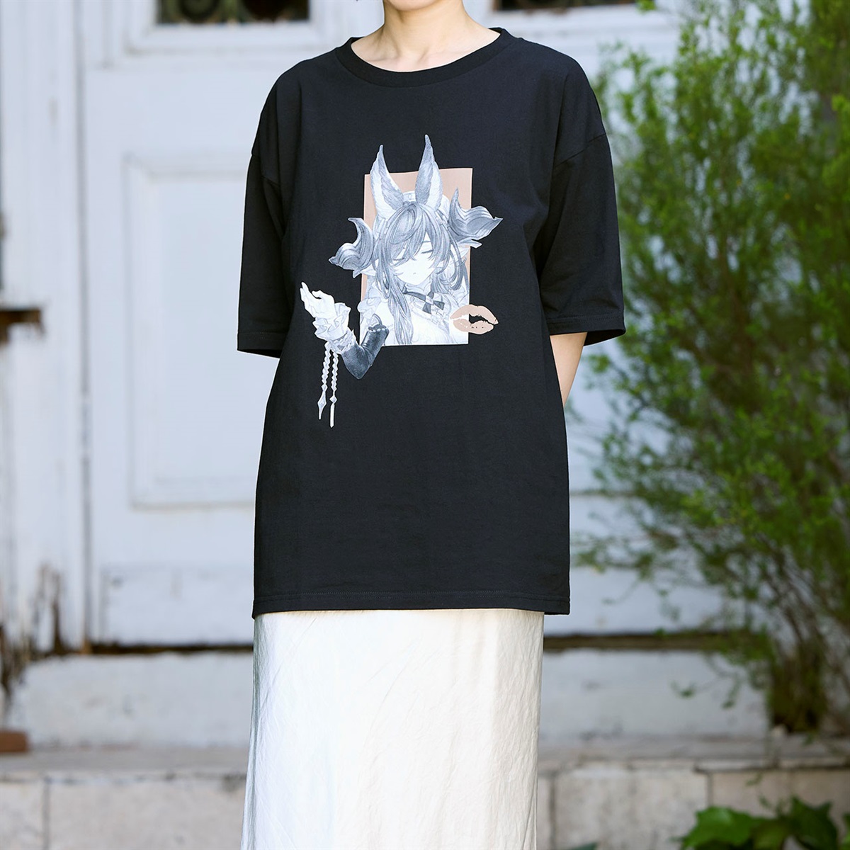 LOLUET イラストTシャツ 黒 XLサイズ 4934054055319_s.jpg
