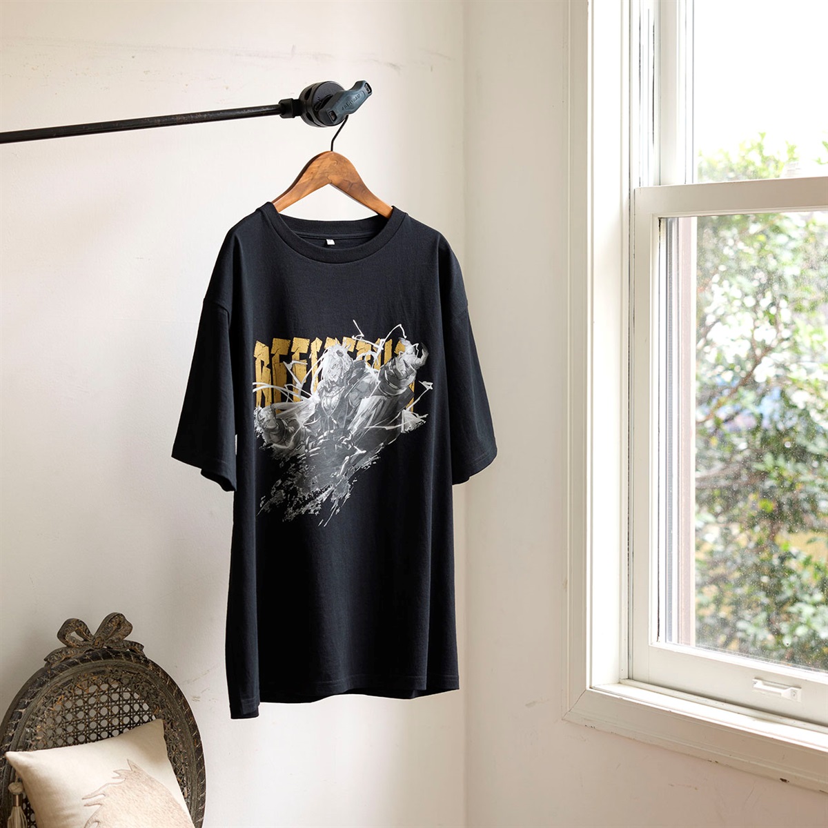 キャラクターグラフィックTシャツ(ベルゼバブ) Mサイズ