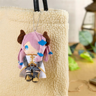 おすわりぬいマスコットチャーム(ナルメア)